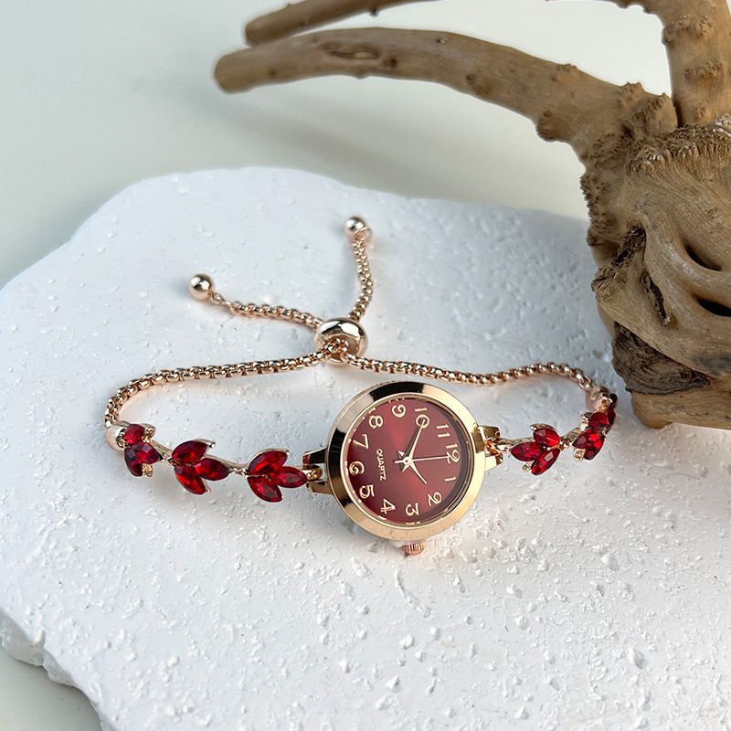 Vintage Fashion Niche Luxury Quartz Watch With Rhinestones