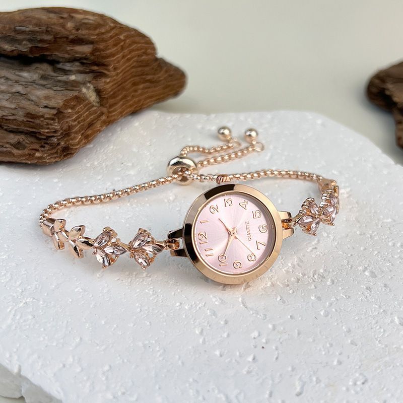 Vintage Fashion Niche Luxury Quartz Watch With Rhinestones